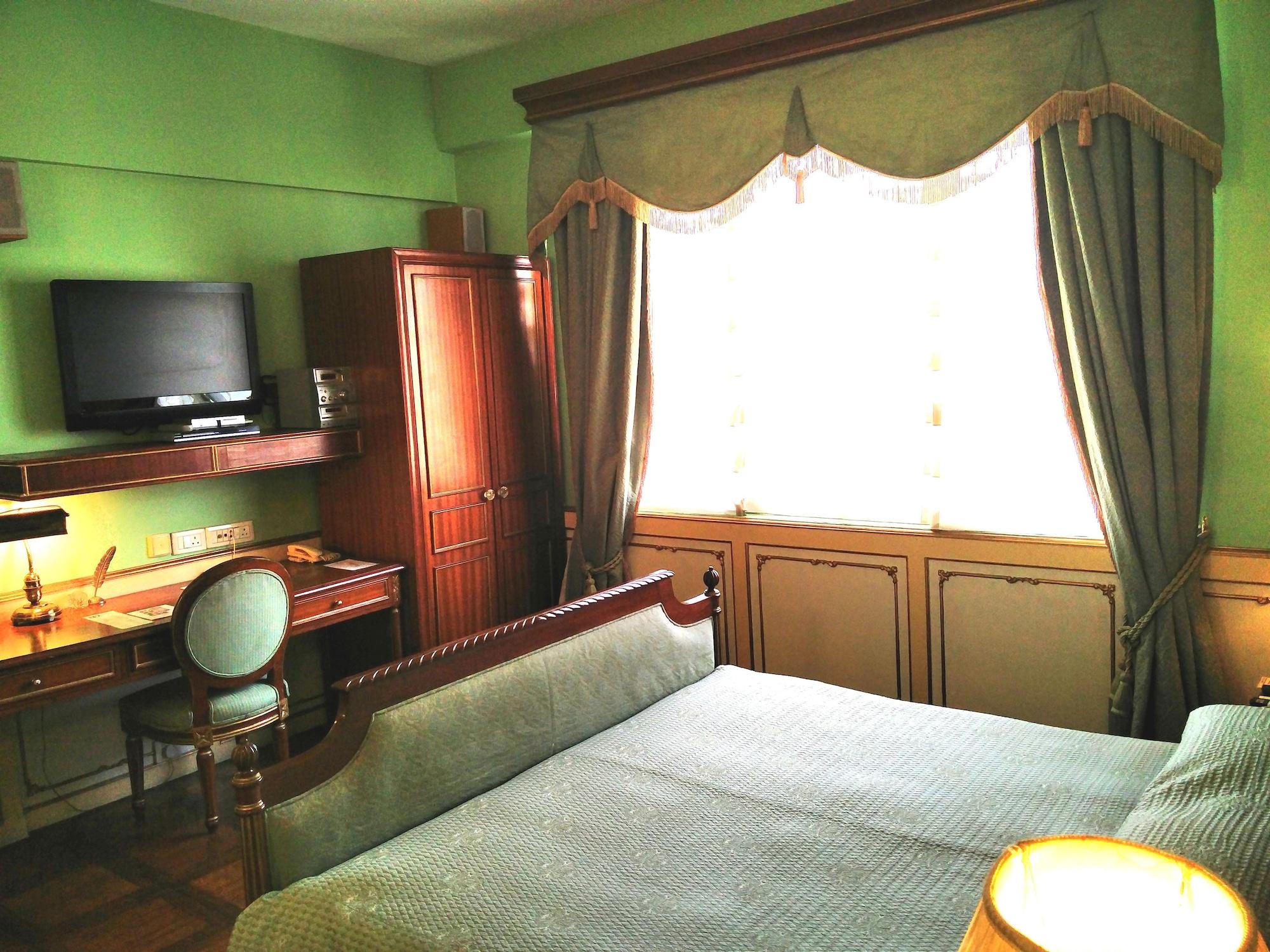 The Gordon House Hotel, Colaba Mumbai Ngoại thất bức ảnh