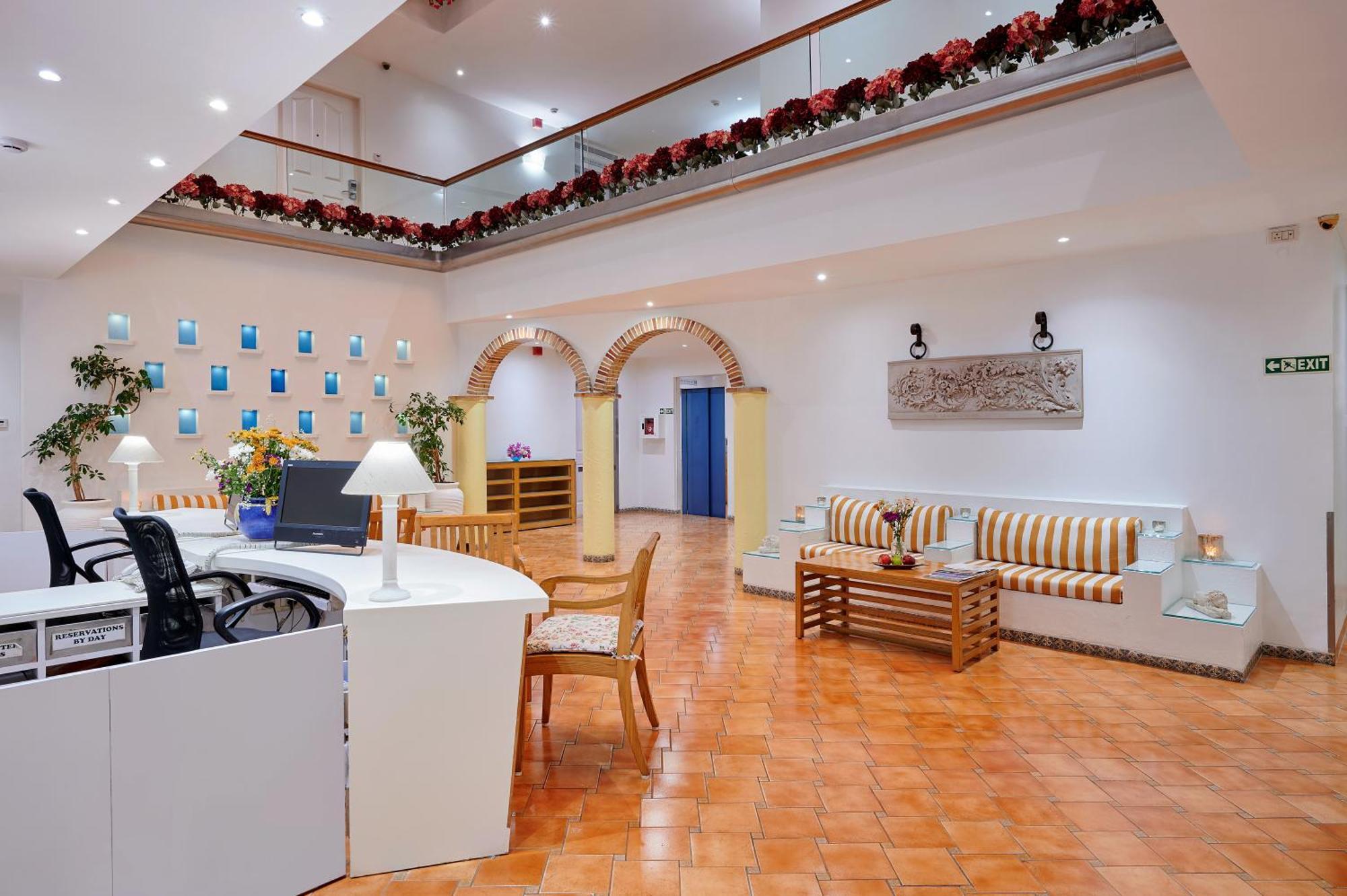 The Gordon House Hotel, Colaba Mumbai Ngoại thất bức ảnh