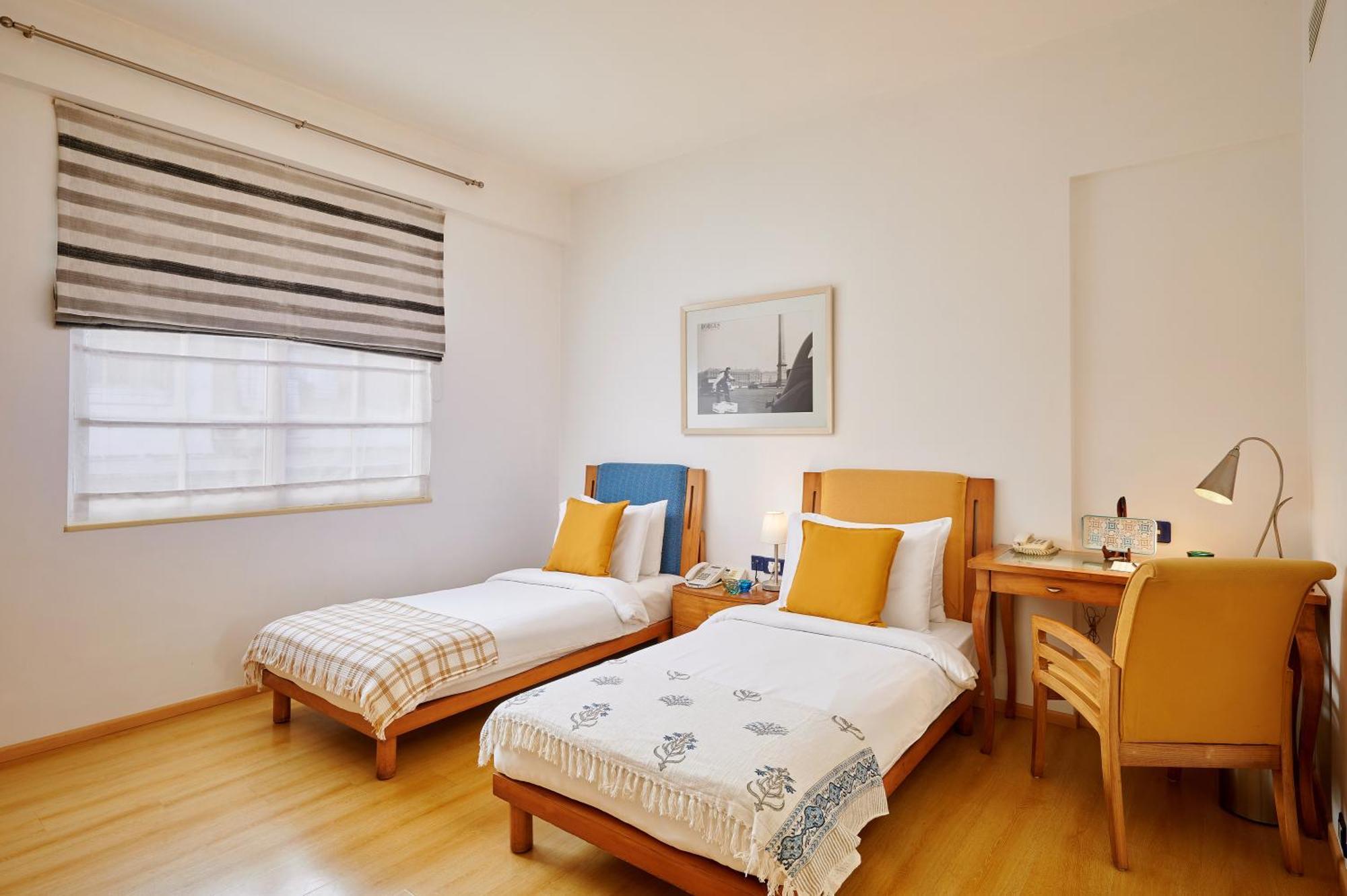 The Gordon House Hotel, Colaba Mumbai Ngoại thất bức ảnh