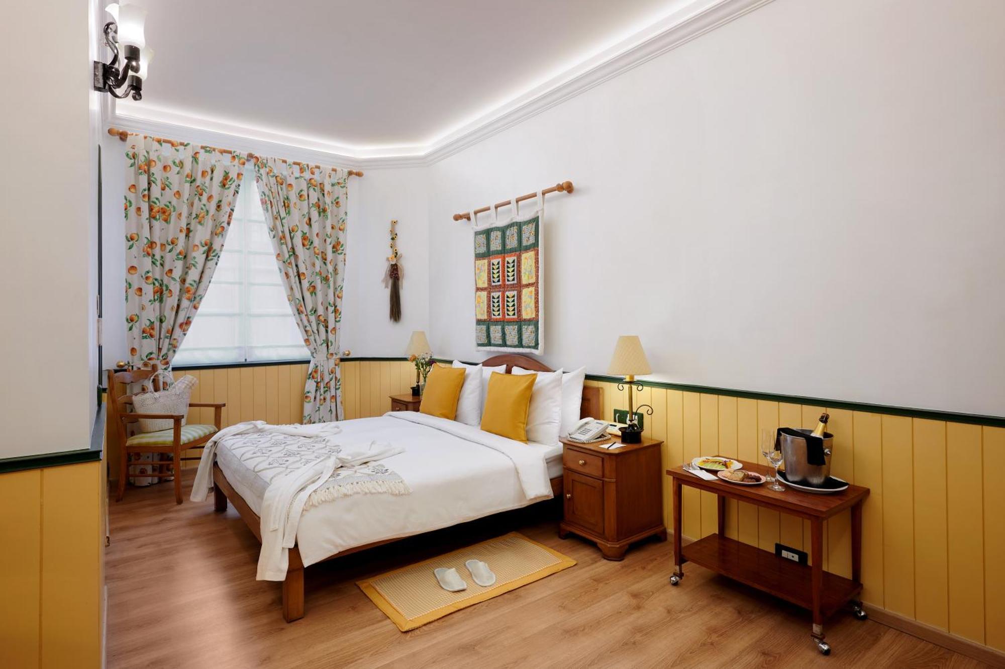 The Gordon House Hotel, Colaba Mumbai Ngoại thất bức ảnh