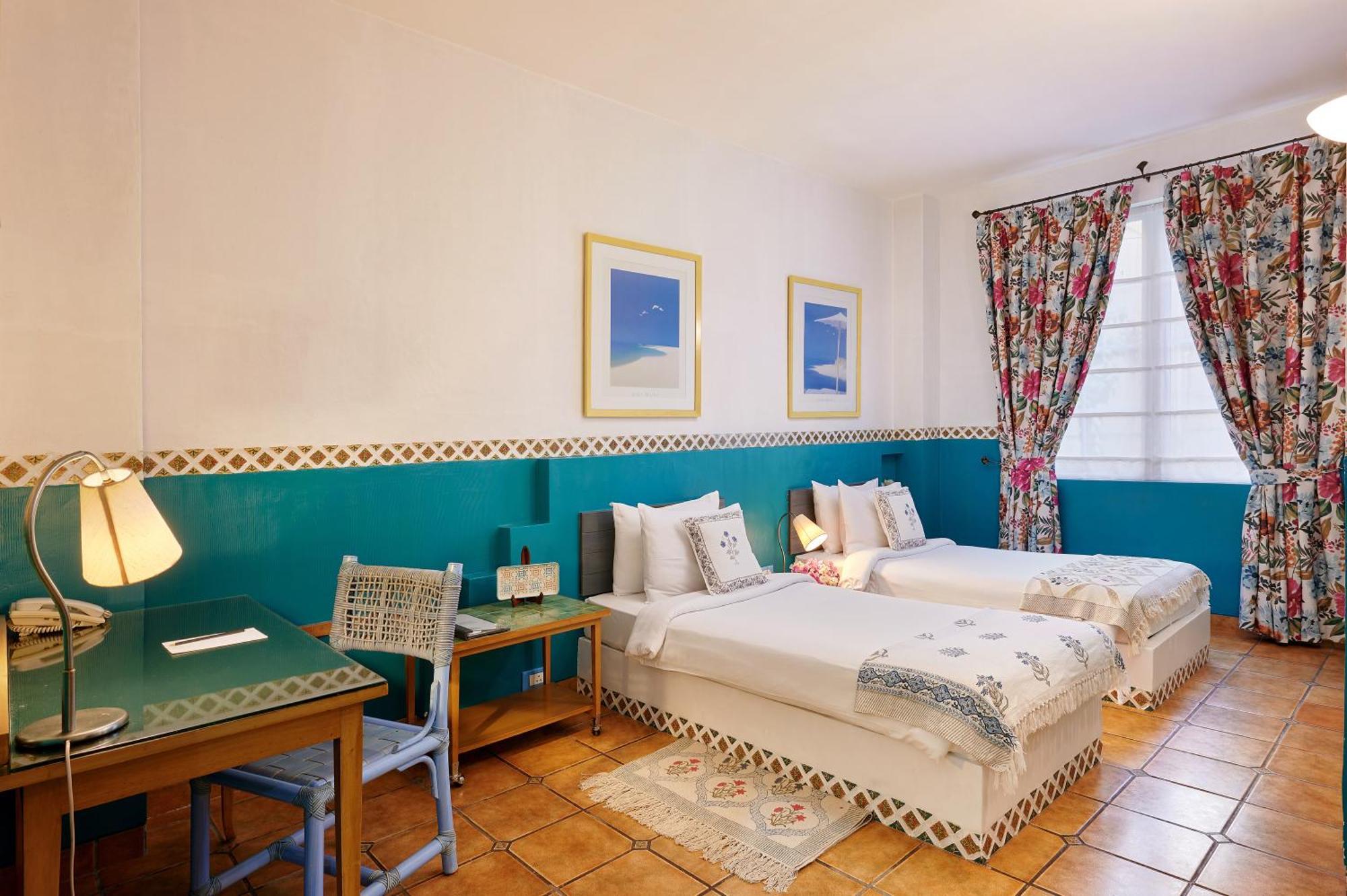 The Gordon House Hotel, Colaba Mumbai Ngoại thất bức ảnh
