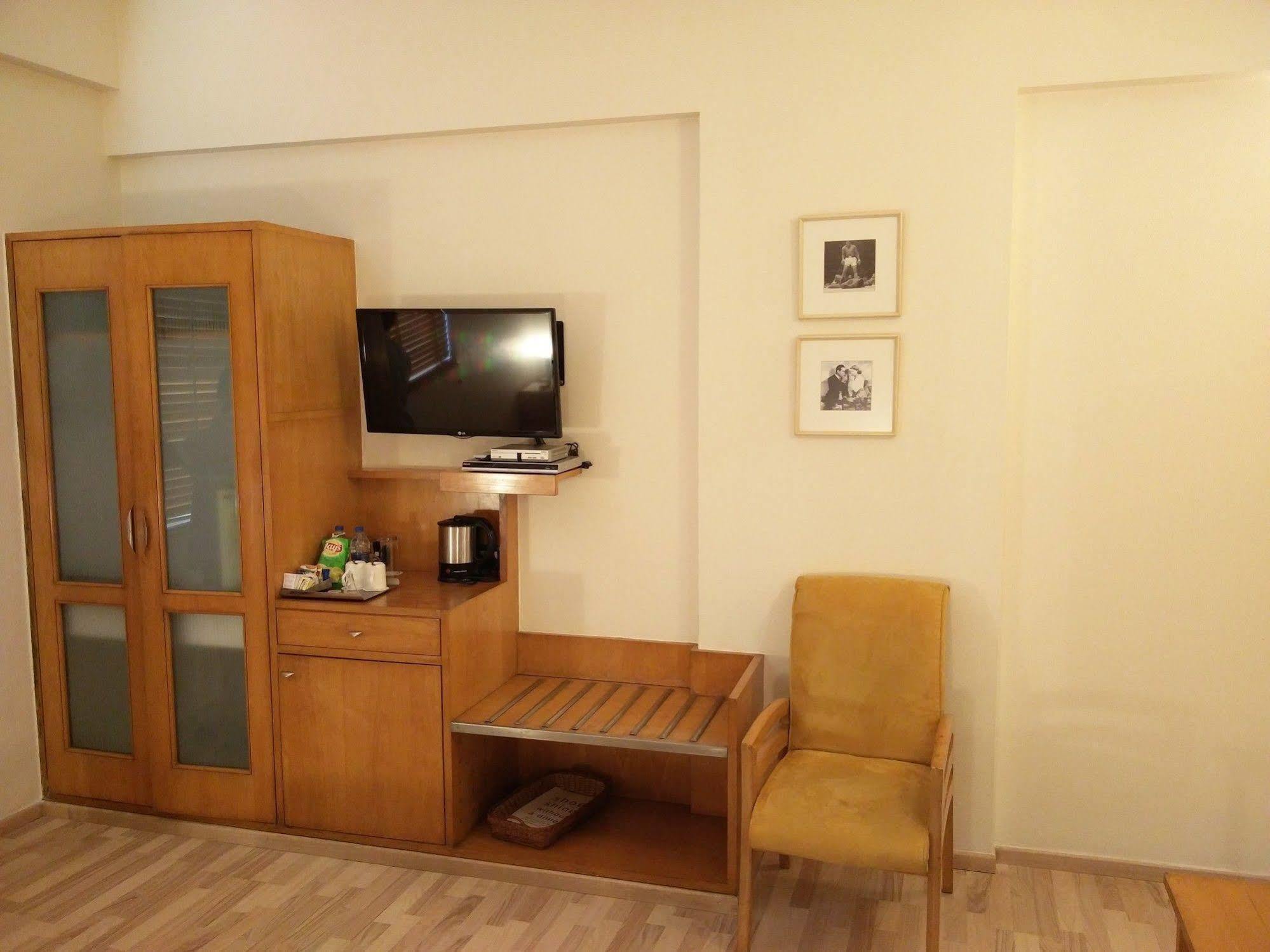 The Gordon House Hotel, Colaba Mumbai Ngoại thất bức ảnh