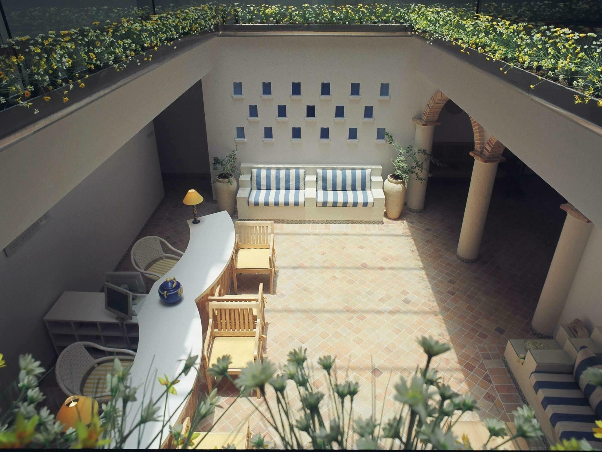 The Gordon House Hotel, Colaba Mumbai Ngoại thất bức ảnh